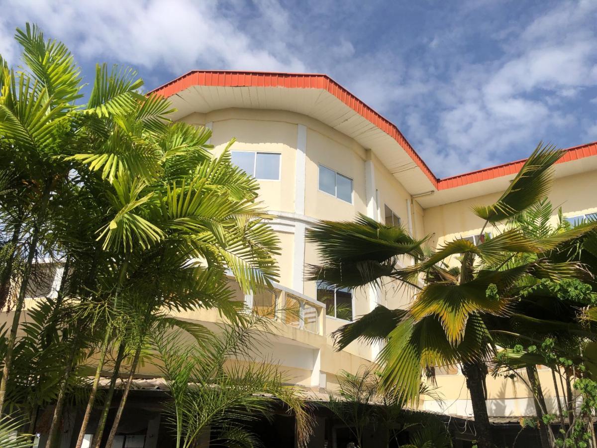 Hotel Bar Restaurant Emergency 911 Sto Lk Group Paramaribo Kültér fotó