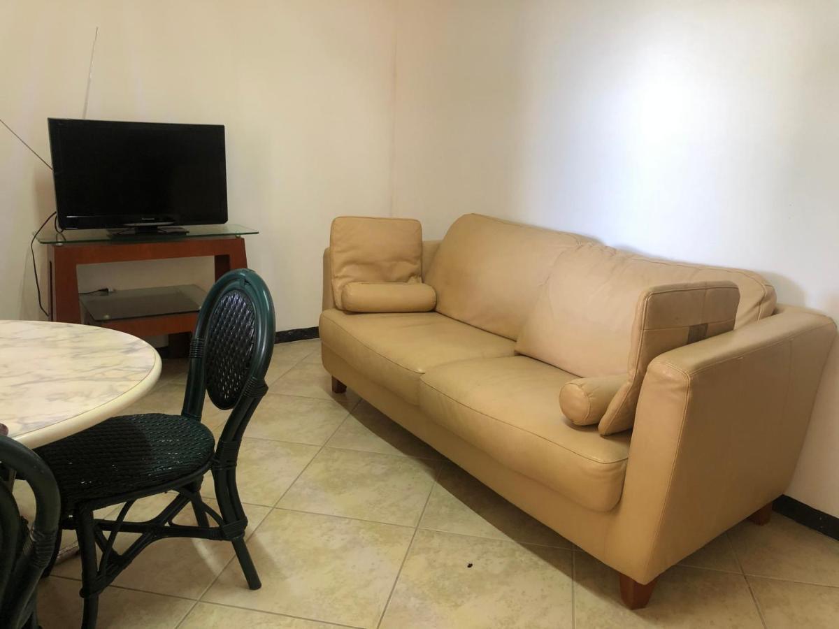 Hotel Bar Restaurant Emergency 911 Sto Lk Group Paramaribo Kültér fotó